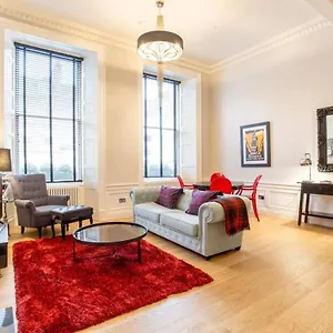 Joivy Luxury Retreat In The City Centre For A Great Price Edinburgh